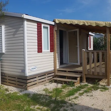 Hotell Azur Soleil Les Pins Maritimes Campground *